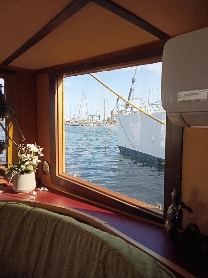 Bateau De Pirates Hotel Gruissan Exterior photo